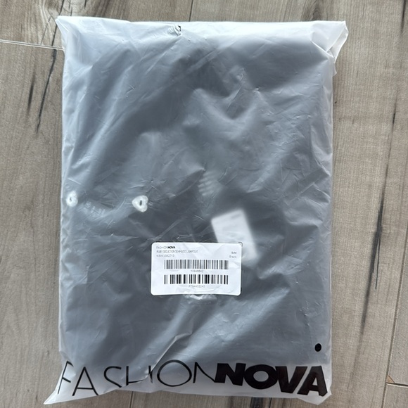 Fashion Nova Jumpsuit - Picture 4 of 5